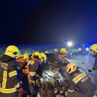 Am 03.10.2026 wurde die Feuerwehr zu einem Verkehrsunfall bei der Kreuzung Richtung St. Michael alarmiert.